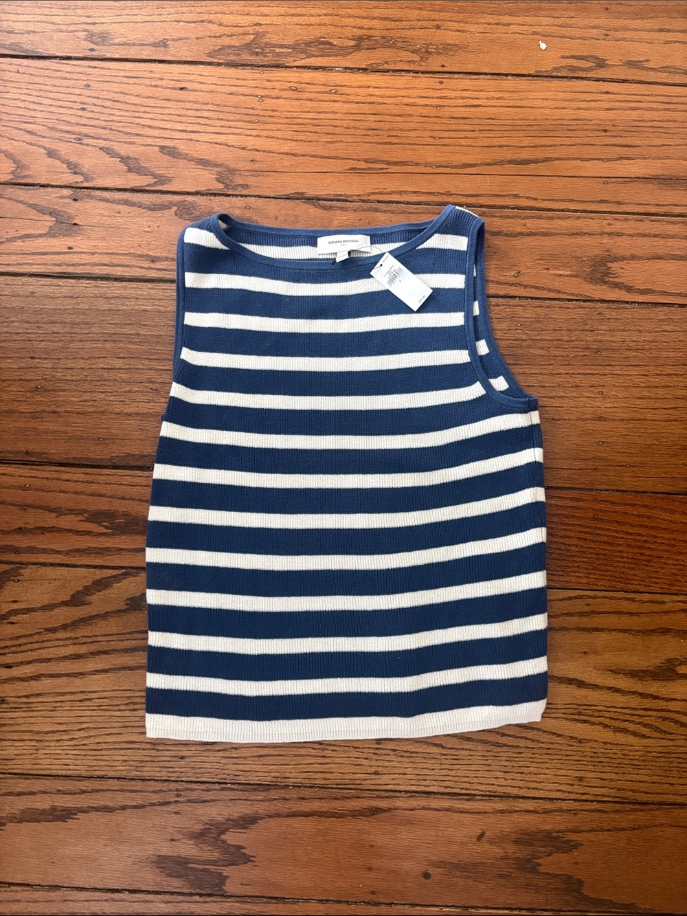 Striped Banana Republic Knit Tank Top in Navy and White